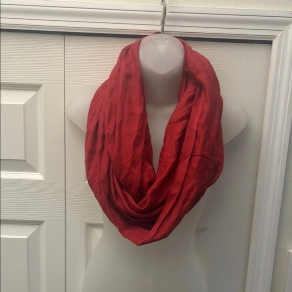 ❤️ Red Infinity Scarf